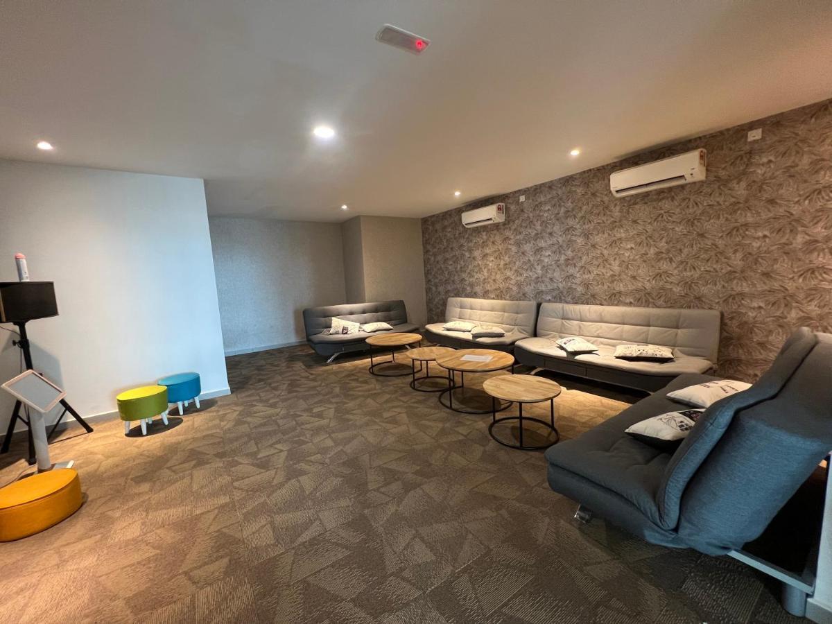 Apartamento New!! Loving Night Novo 2Br 4-9Pax I Jonker I Netflix I Family Malacca Exterior foto